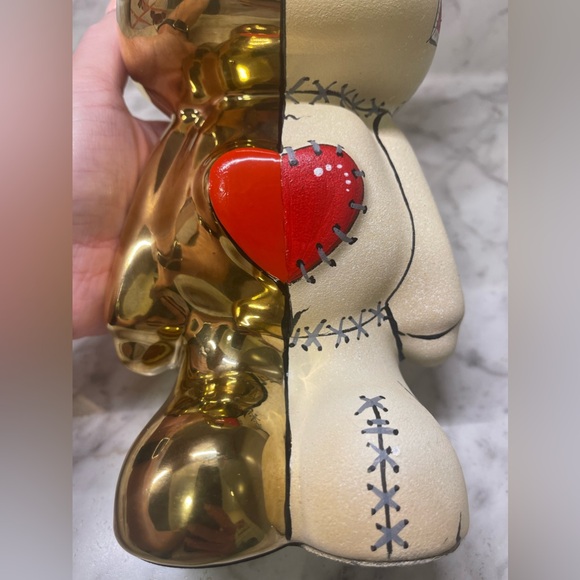 ‘Supreme’ Hand Painted Love and Future Ceramic Teddy Bear Bank - Picture 9 of 14